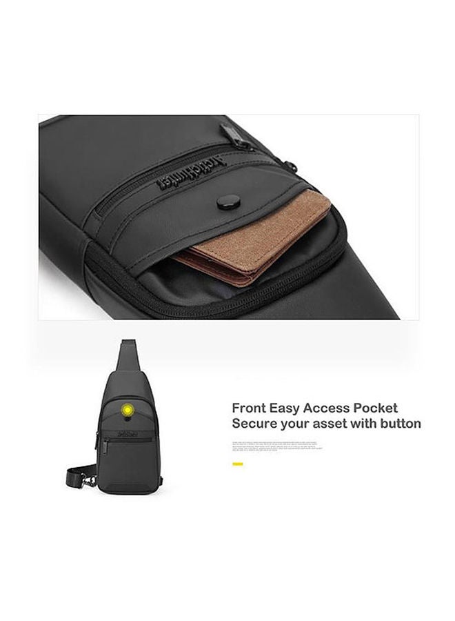 أركتيك هانتر حقيبة كروس تحمل بطريقة متقاطعة من الصدر للكتف مضادة للماء ومناسبة للسفر للرجال لون أسود - Image 3
