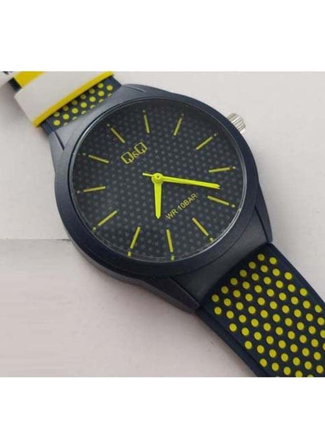 كيو آند كيو ساعة يد بعقارب وسوار مصنوع من الراتنج طراز VR28J035Y للرجال - Image 2