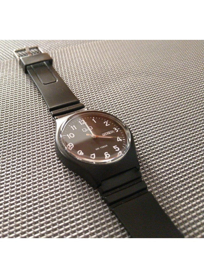 Q&Q - Resin Analog watch A212J004Y - Image 1