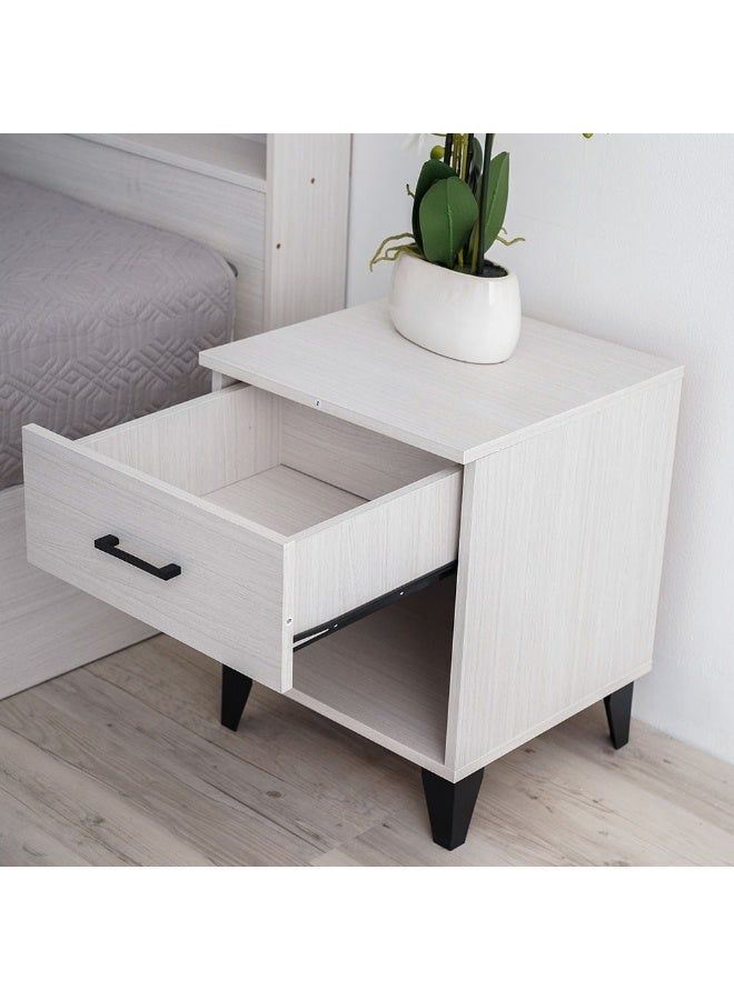 Gamorah 5 Pieces Bed Set King Size, Night Stand, Dresser And Stool with Mirror, Wood Washed White 180x200cm