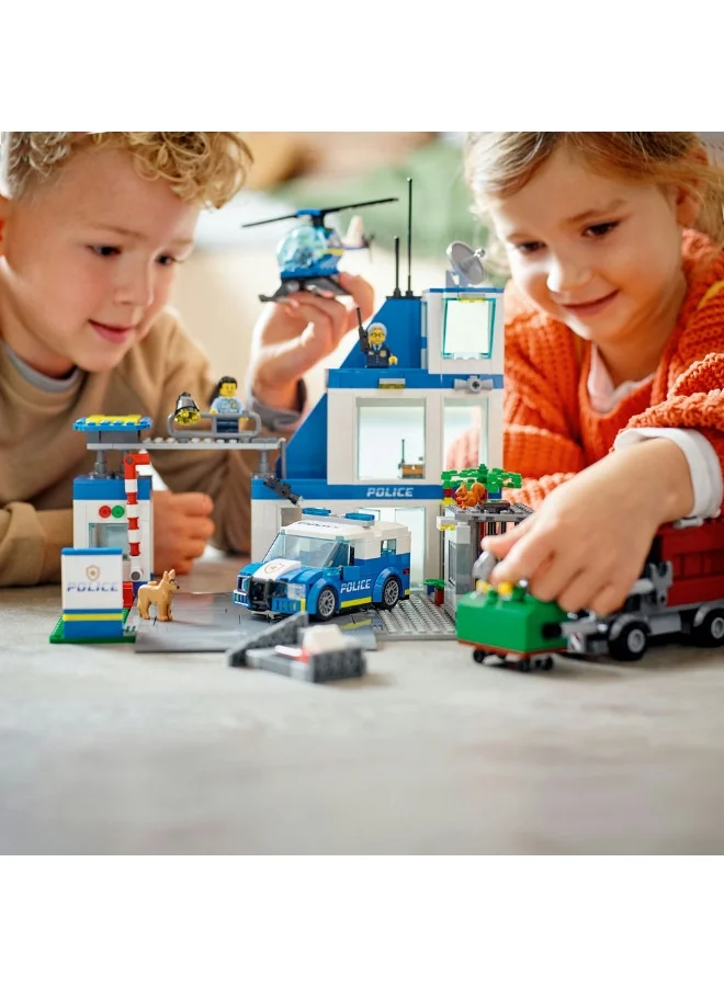 LEGO LEGO 60316 City Police Police Station Building Toy Set (668 Pieces)