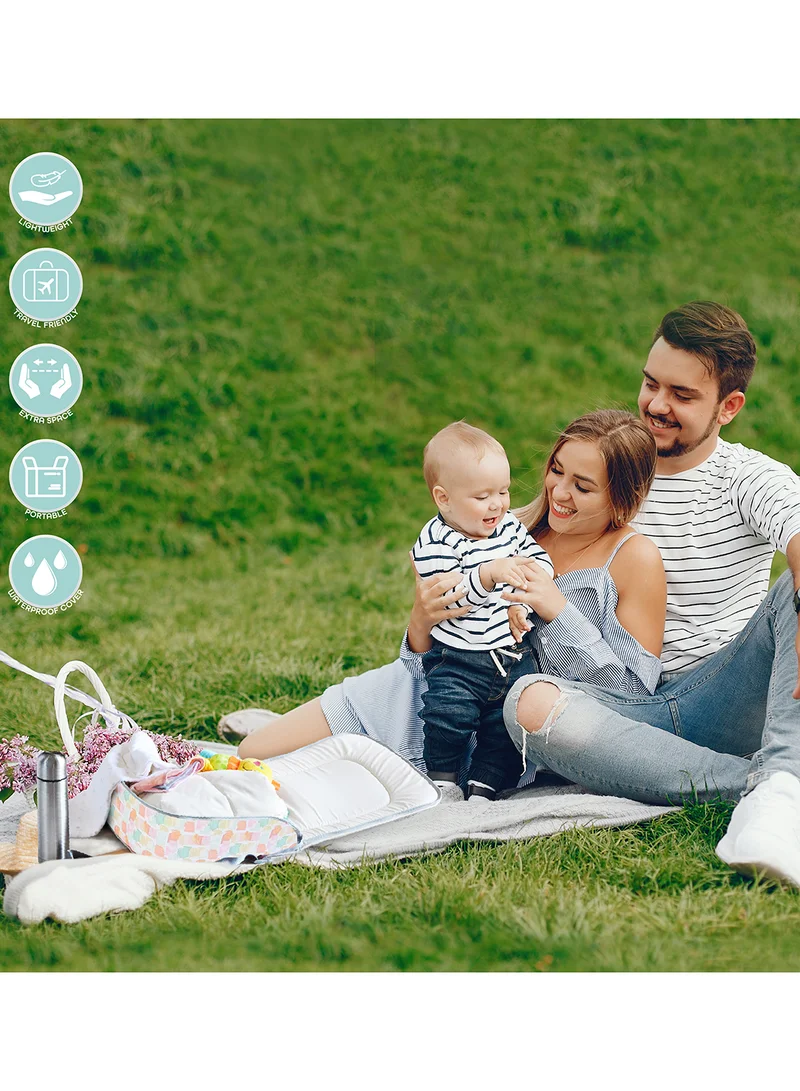 Moon 2-In-1 Travel Baby Bed And Backpack