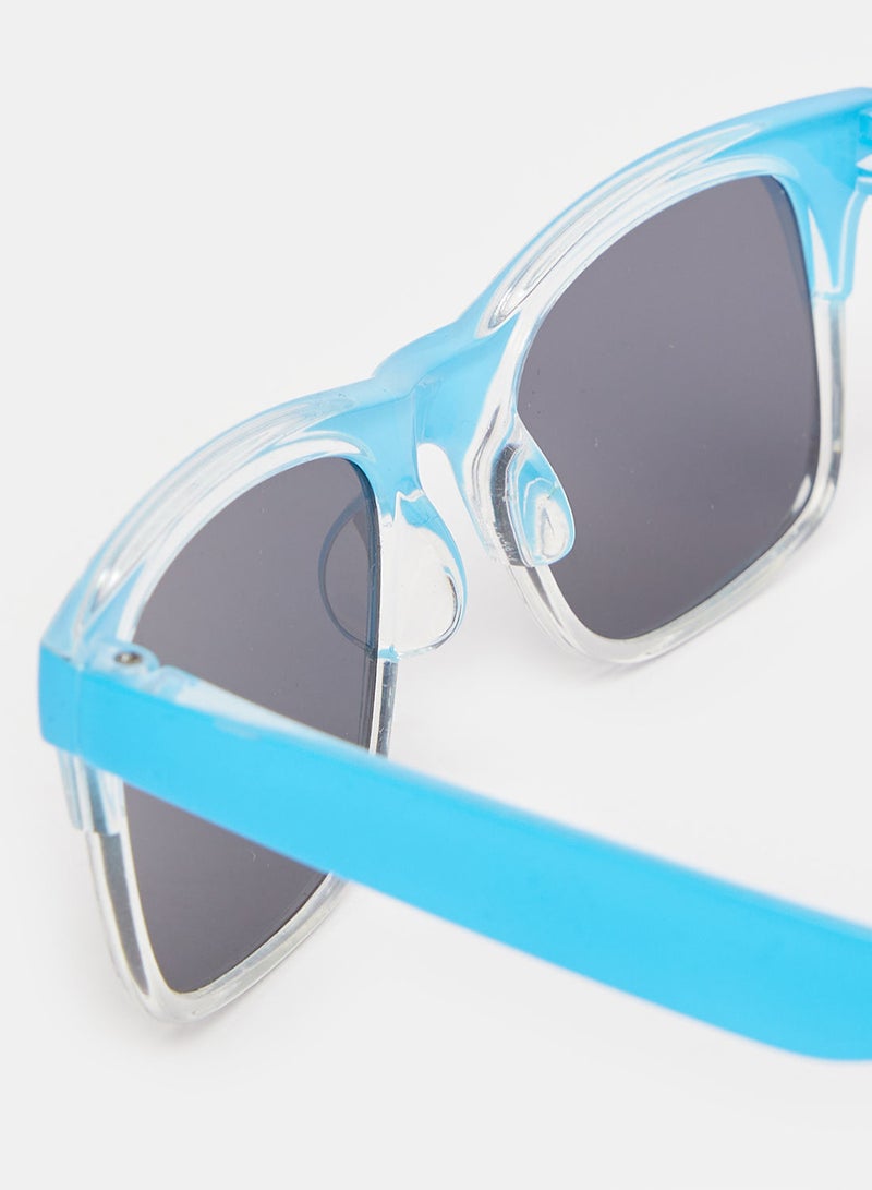 Women's Sunglass With Durable Frame Lens Color Grey Frame Color Black - Image 2