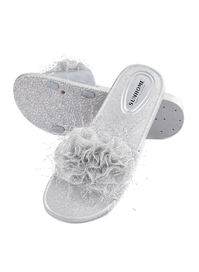 Flower Embellished Flat Sandals Silver - pnsku/N52866800V/45/_/1734590012/a5b9bc99-4c31-44f0-81fe-79bf6fd69237