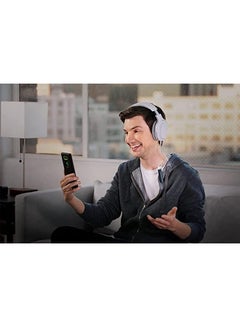 ريزر سيرين بي تي - ميكروفون بلوتوث لبث الهاتف المحمول (أندرويد، آيفون/iOS)، تصميم مشبك، ميكروفون لافالير لاسلكي متعدد الاتجاهات، جوربا رياح، منفذ 3.5 مم، رائع لتصوير الفيديوهات - أسود  - Image 4