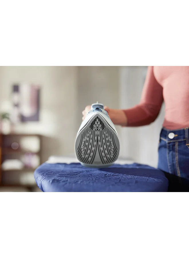 Philips 5000 Series Steam Iron - 180g Steam Boost, SteamGlide Plus 320 ml 2400 W DST5020/26 Blue/White