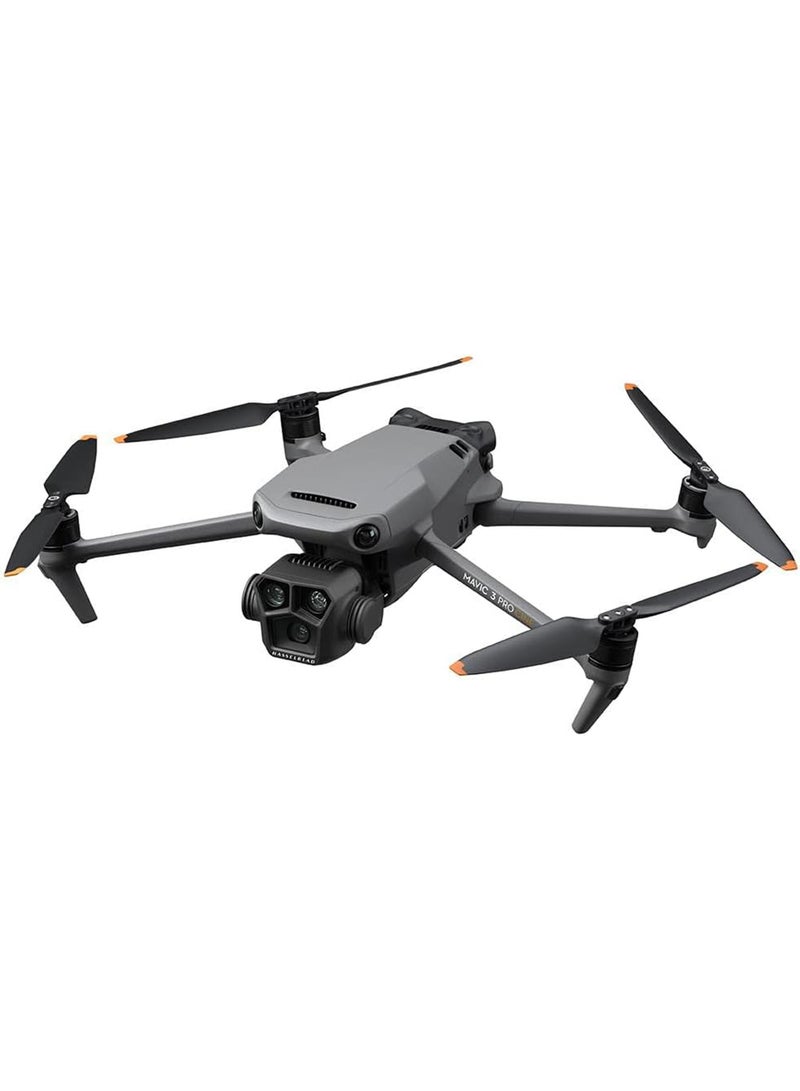 دي جي آي - Mavic 3 Pro Cine مع RC Pro، طائرة بدون طيار رائدة ثلاثية الكاميرا، دعم Apple ProRes ثلاثي الكاميرا مع مساحة تخزين 1 تيرابايت، 3 بطاريات طيران، معتمدة من MOIAT - إصدار الإمارات العربية المتحدة مع دعم الضمان الرسمي - Image 1