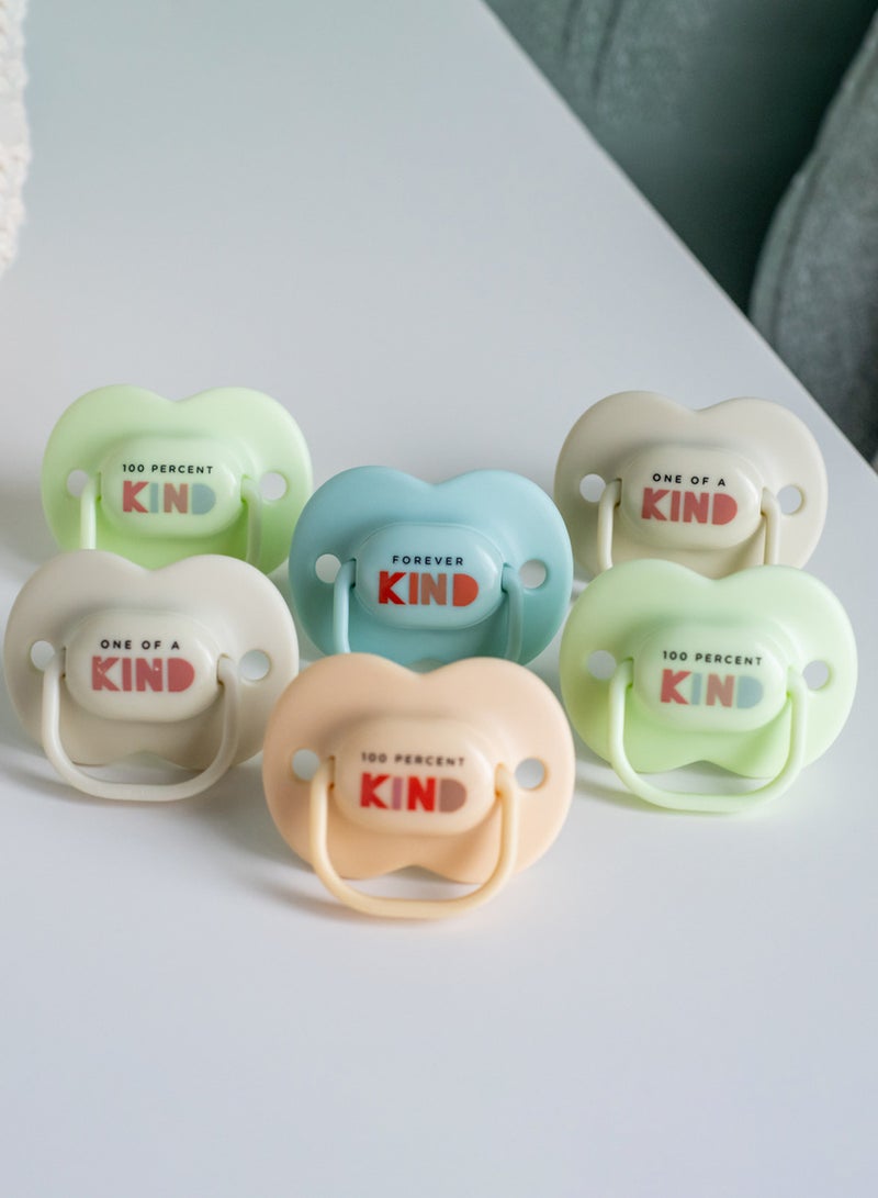 tommee tippee - Pack Of 6 Anytime Soothers Symmetrical Orthodontic Design BPA-Free Silicone Baglet For 0-6 Months Multicolour - Image 1