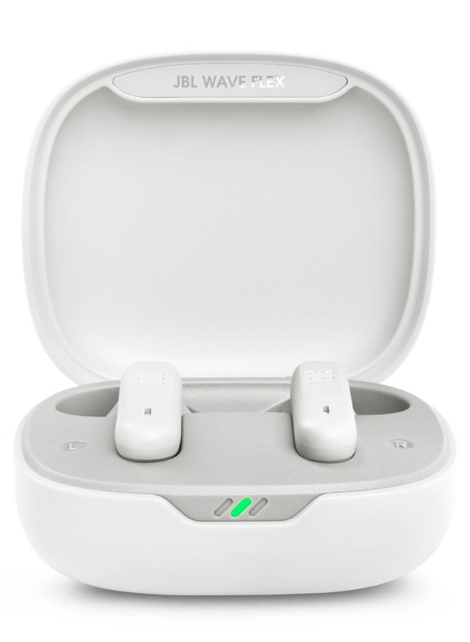 جي بي إل سماعات أذن Wave Flex True اللاسلكية، صوت أساسي عميق، ملاءمة مريحة، بطارية 32 ساعة، بيئة ذكية + Talkthru، مكالمات بدون استخدام اليدين، تنبيه صوتي، مقاومة للماء والغبار باللون الأبيض - Image 2