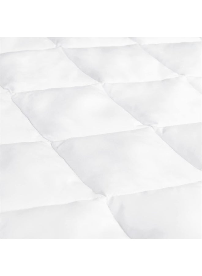 hauck - Fitted Sheet 80 X 50 Cm Bed Me, Baby Cot Fitted Sheet, Breathable, Temperature Regulating, Soft Quilted - White - Image 1
