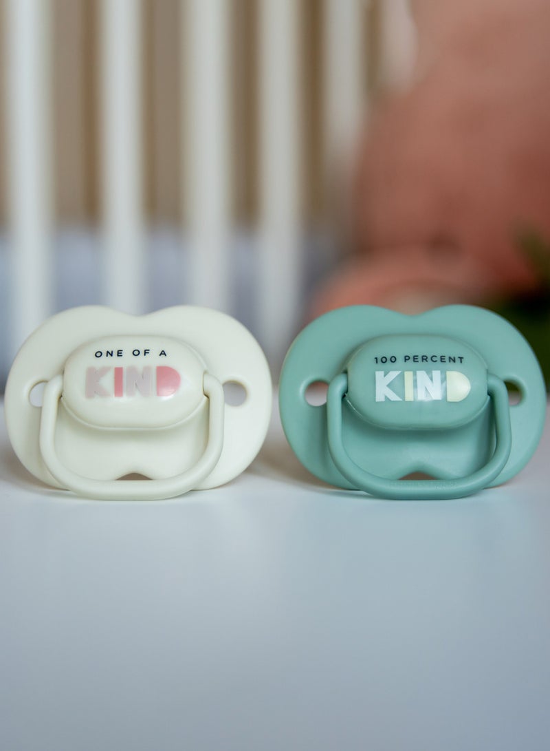 tommee tippee - Pack Of 2 Symmetrical Orthodontic Design Anytime Soothers, BPA-Free Silicone Baglet 6-18M, Colours And Designs Vary - Image 1