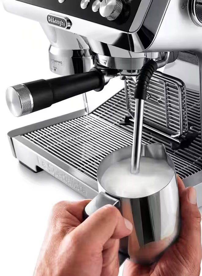 De'Longhi Specialista, Barista Pump Espresso Machine, Bean to Cup Coffee and Cappuccino Maker, 19 Bar, 2 L 1450 W EC9355.M Stainless Steel  - Image 3