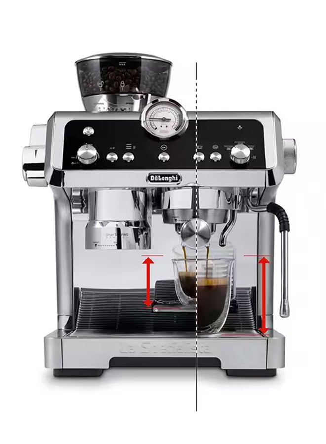 De'Longhi Specialista, Barista Pump Espresso Machine, Bean to Cup Coffee and Cappuccino Maker, 19 Bar, 2 L 1450 W EC9355.M Stainless Steel  - Image 4