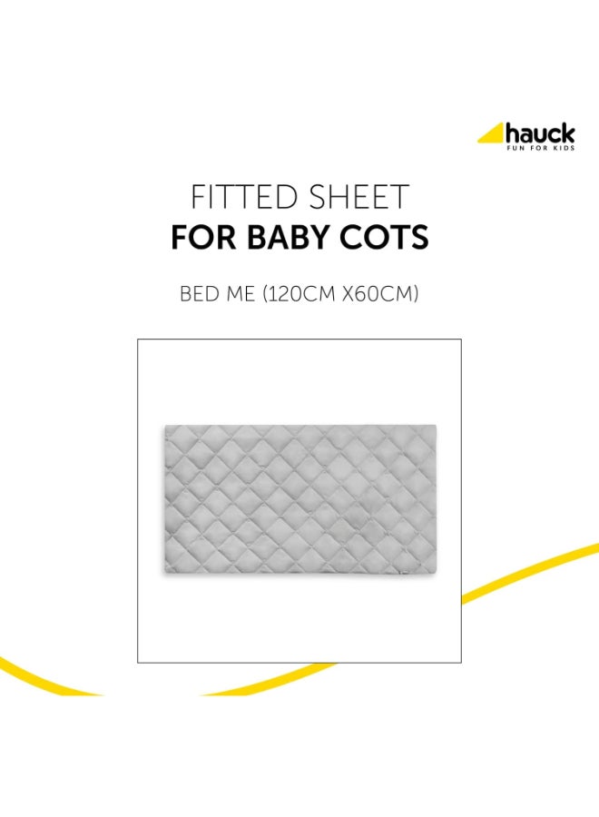 hauck - Bed Me Mattress Sheet And Protector, White 120Cm X 60Cm Universal Fitting For Travel Cots And Beds, Soft Fitted Sheets, Machine Washable - Image 1