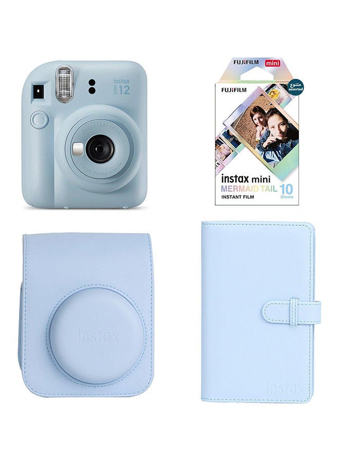 فوجي فيلم - صندوق هدايا كاميرا INSTAX Mini 12 للأفلام الفورية باللون الأزرق الفاتح - Image 1