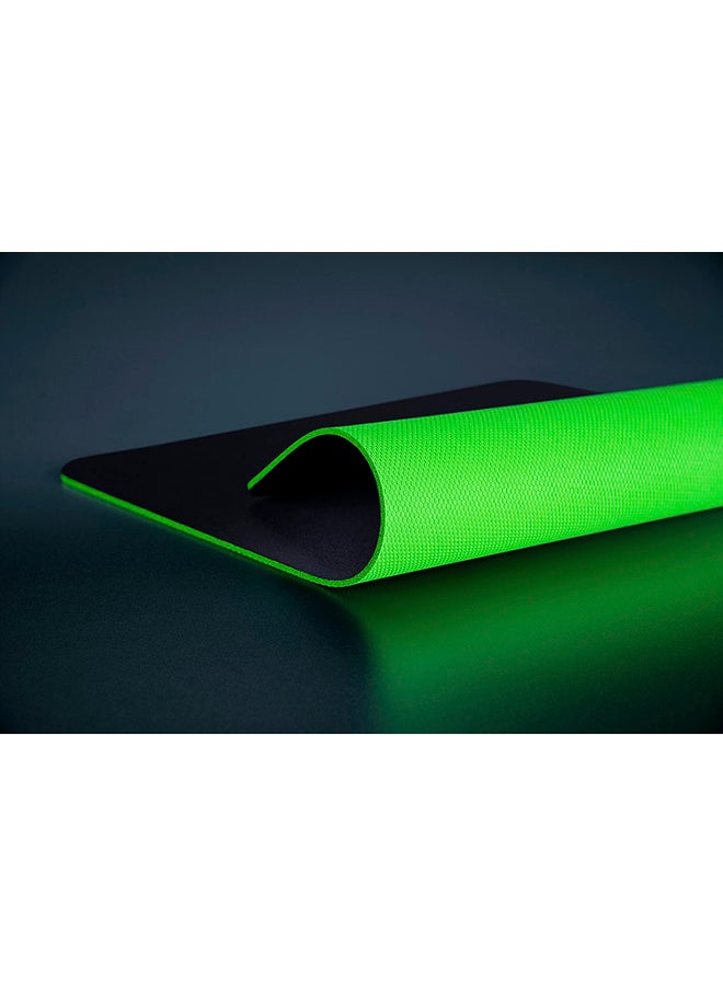 Razer Gigantus V2 Medium Gaming Mat - Image 2