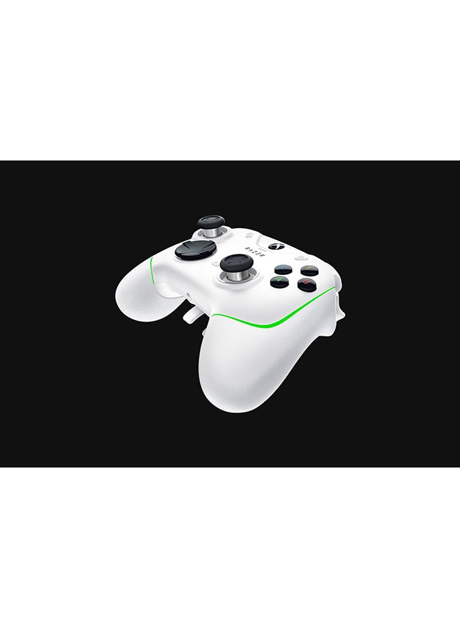 Razer Wolverine V2 Chroma - White - Image 3