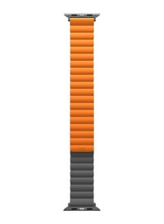 Uniq Revix Reversible Magnetic Silicone Compatible With Apple Watch Strap 42/44/45/49Mm Charcoal Grey/Orange  - Image 5