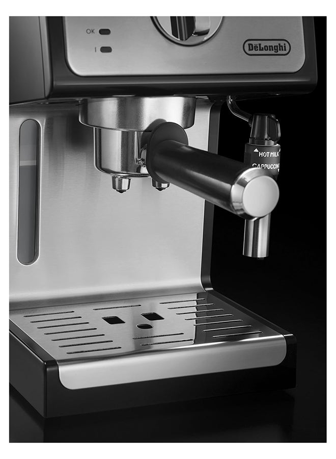 De'Longhi - Traditional Barista Pump Espresso Machine, Coffee And Cappuccino Maker 2 L 1100 W ECP35.31 Black - Image 1