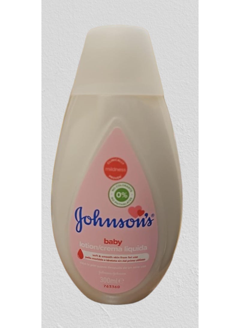 جونسون لوشن بيبي سوفت بزيت جوز الهند، يترك البشرة ناعمة وملساء 300 مل