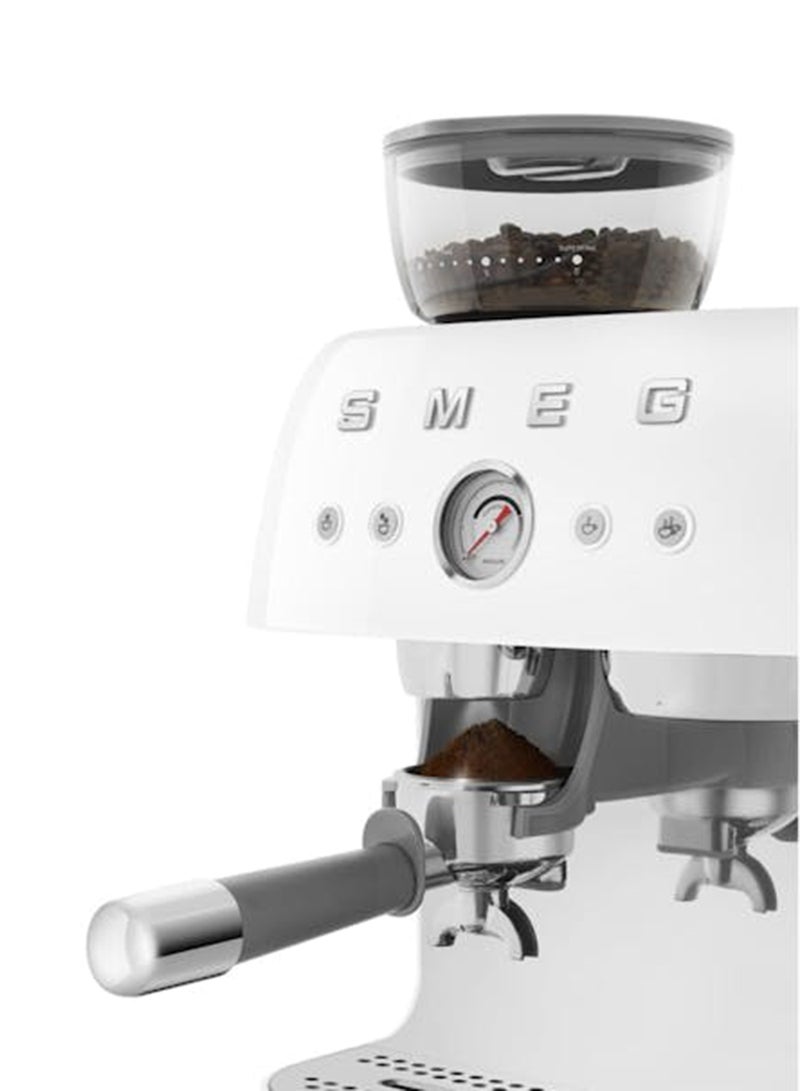 ‘50’s Style’ Coffee Machine with Built in Grinder 0.25 kg 1650 W EGF03WHAU White - pnsku/N70050224V/45/_/1709307661/a7fb8c44-7876-4b81-8c92-b4342e8c8eb2