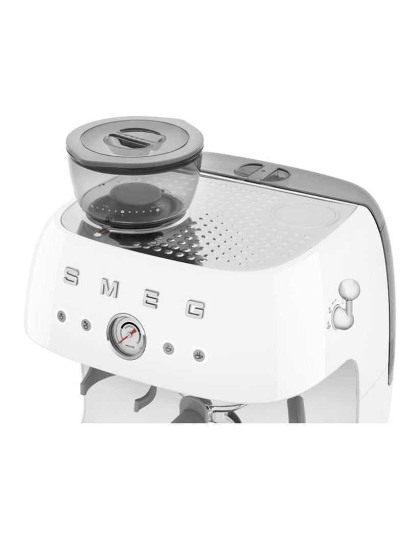 ‘50’s Style’ Coffee Machine with Built in Grinder 0.25 kg 1650 W EGF03WHAU White - pnsku/N70050224V/45/_/1709307661/dca38f4c-b3b9-4537-9c12-cb88d1b74196