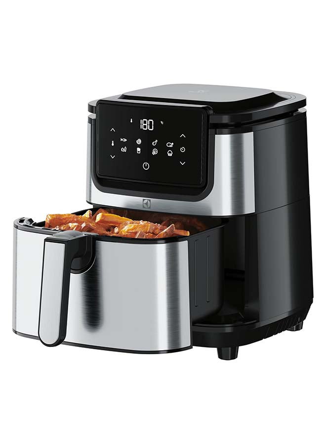 Electrolux 3.5L XL Digital Air Fryer With Rapid Hot Air Technology, 8 Preset Programs For Frying, Grilling, Broiling, Roasting, Baking, Toasting, Cooking, Auto-Off, Touch Control 5.4 L 2000 W E5AF1-710S Black - Image 3