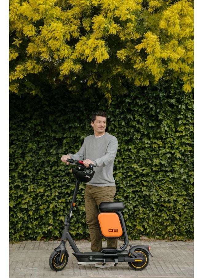 Segway Max G2 Electric Scooter, Three Speed Modes 35 km/h Fast Scooter, 69 km Long Range & 1000W Powerful Motor, Smart App & Traction Control System, 120 kg Rider Limit Electric Scooter For Adult