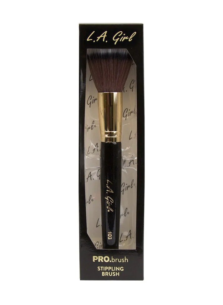LA Girl Pro Brushes  - GPB103 - Stippling Brush Brown  - Image 3