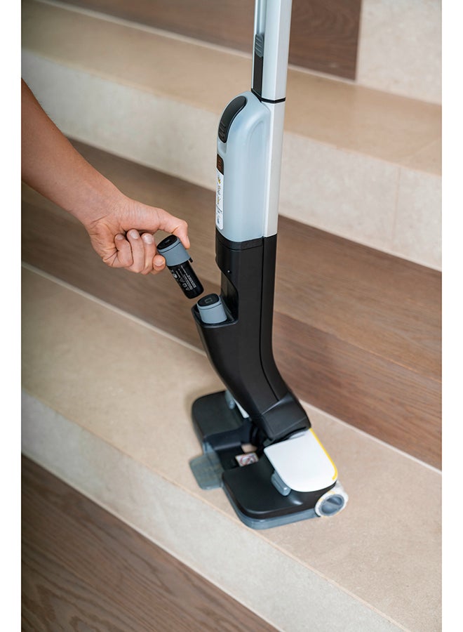 FC 4-4 Cordless 2-in-1 Hard Floor Cleaner (Mops & Vacuums), Battery Set, 30 Min Runtime 0.4 L 8.4 W 10564070 White