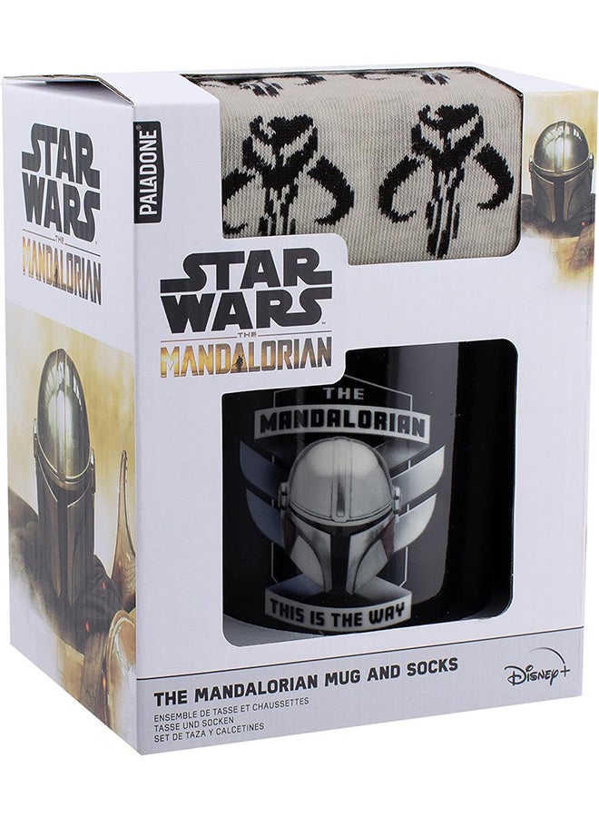 Paladone Paladone The Mandalorian Mug and Socks  - Image 2