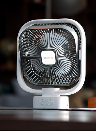 2-In-1 Oscillating LED Table Fan With Light Operating For 30 Hours Fans Works 9 Hours GF21122 White/Black - pnsku/N70063731V/45/_/1713765654/c6951641-60d9-44a3-b868-953d5b8772da