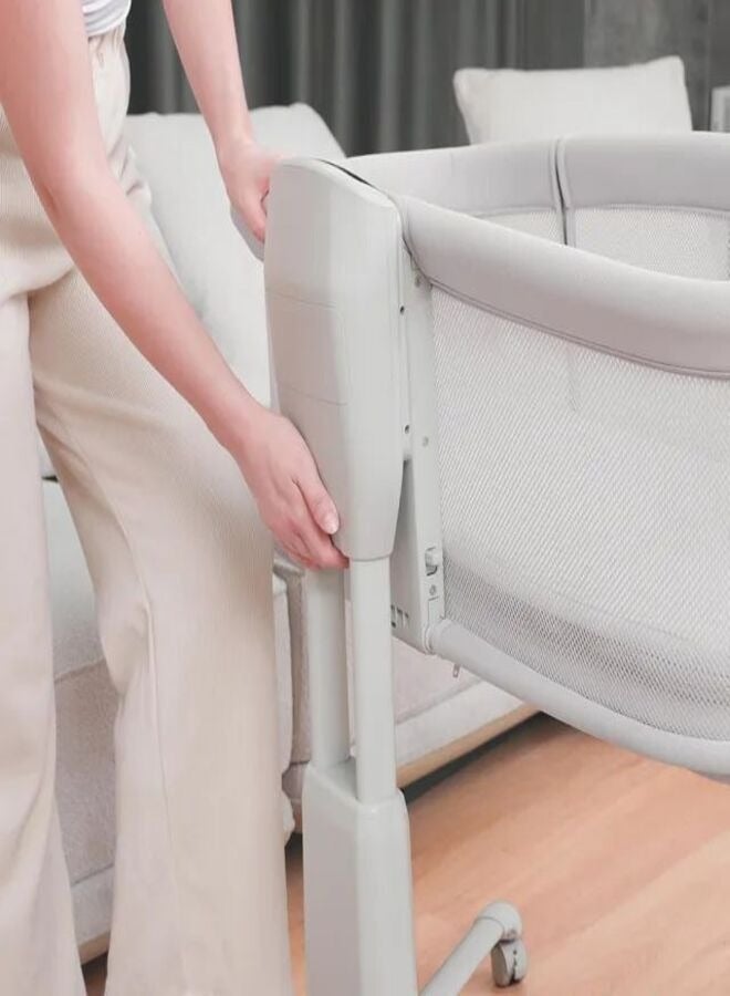 Mastela Electronic Rocking Bed For Newborn  - Image 4