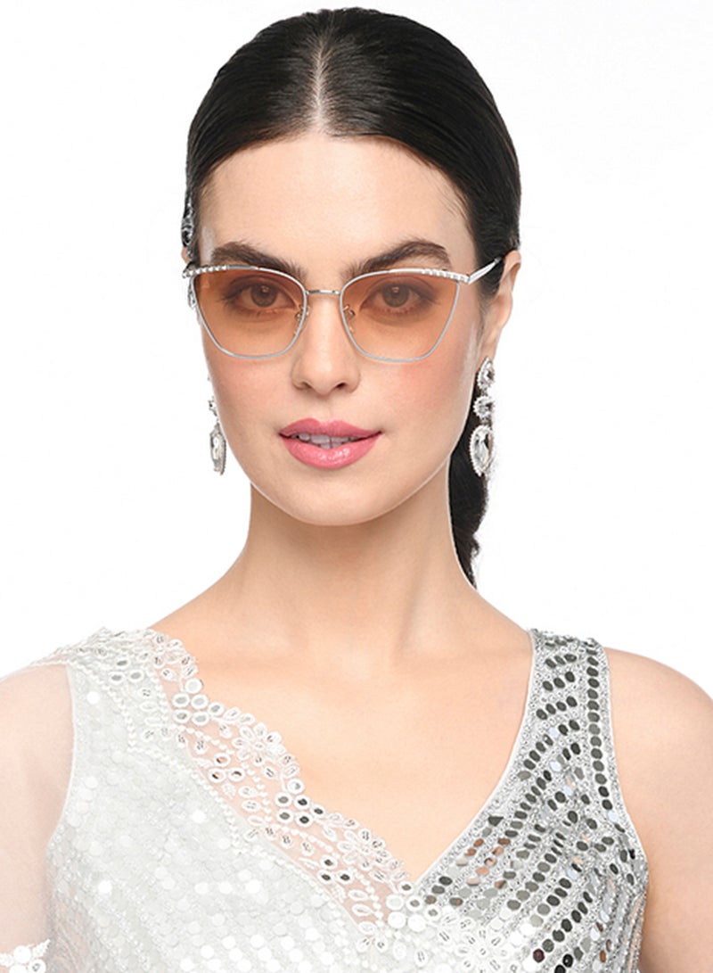 VINCENT CHASE Women's Women's Polarized Cat Eye Sunglasses - VC S16465 - Lens Size: 55 Mm  - Image 3