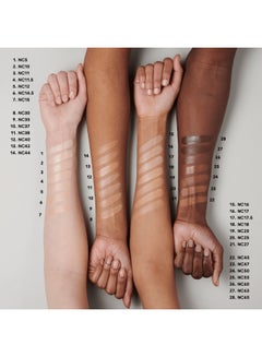 MAC studio radiance high coverage serum foundation nc15 Beige  - Image 4