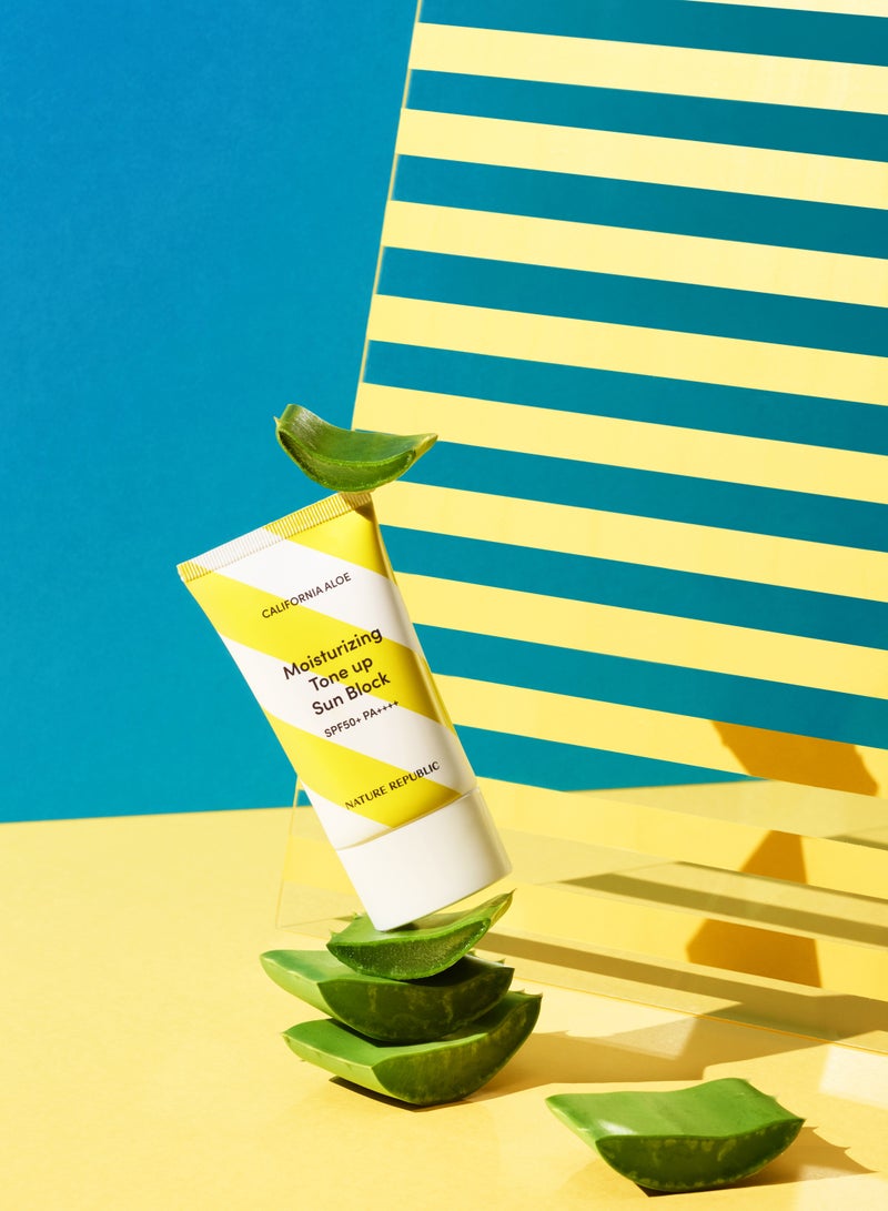 NATURE REPUBLIC - California Aloe Moisturizing Tone Up Sun Block  SPF50+PA++++ - Image 1