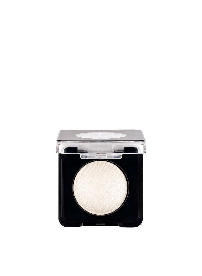 flormar Baked Eyeshadow – 001 Beige – High Pigment, Pearlescent Shimmer, Blendable, Long-Wear, Matte Finish - Image 1