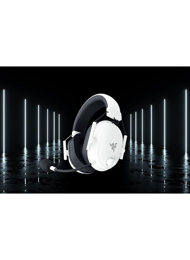 RAZER BlackShark V2 HyperSpeed - Wireless Ultra-Lightweight Esports Headset - White  - Image 2