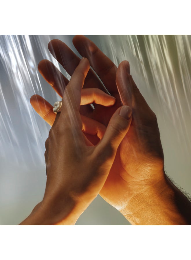 آفون تاتا ذا مومنت لوشن الجسم الخاص بها - Image 3