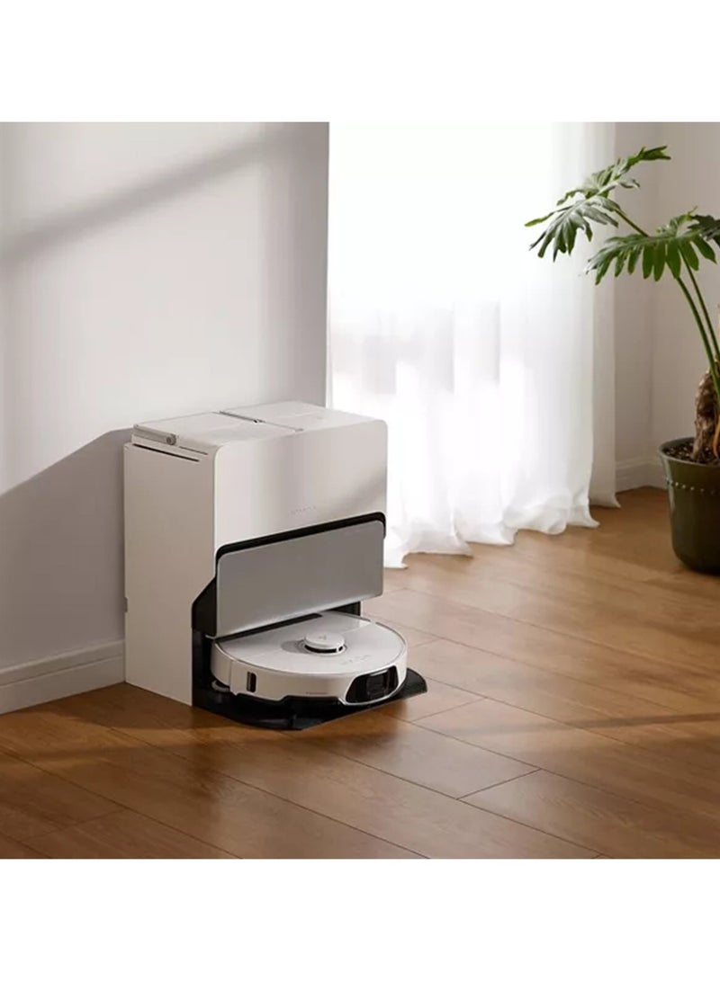 S8 Max Ultra Robot Vacuum and Sonic Mop,8000 Pa Suction,Corner to Edge Deep Cleaning,Hot Air Self-Drying, Auto Empty and Refill,Detergent Dispenser,Obstacle Avoidance 2.7 L 69 W S83USC+EWFD13HRR White