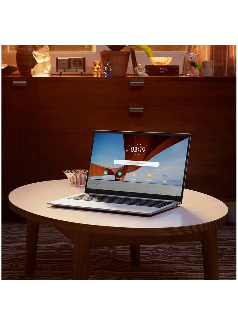 Samsung - Galaxy Book 4 15.6 Inch FHD Display, Intel Core 7 Processor/16GB RAM/512GB SSD/Intel Iris XE Graphics/Windows 11 Home English Silver - Image 1