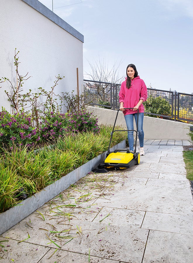 KARCHER Karcher S 4  Walk-Behind Outdoor Hand Push Floor Sweeper Yellow & Black  - Image 3