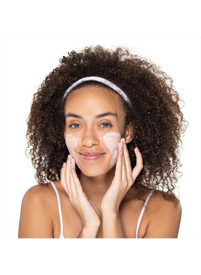 Neutrogena Skin Balancing Kaolin Clay Cleanser with 2% Polyhydroxy Acid, Oily Skin 186mL Mattifying Clay Cleanser 186ml  - Image 3