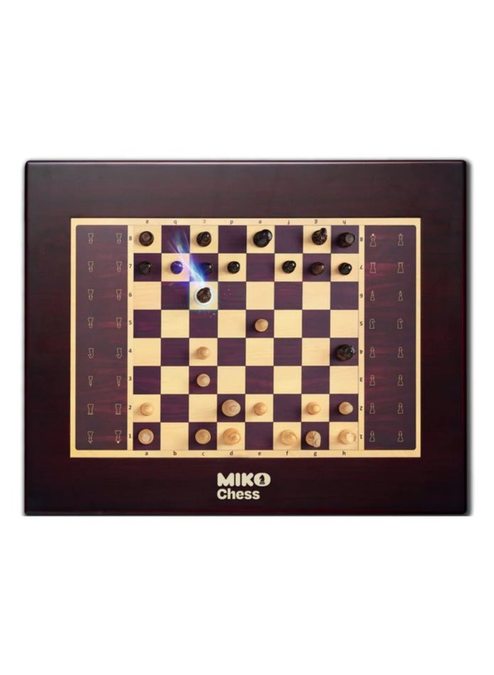 ميكو شيس غراند: رفيقك المثالي في الشطرنج الذكي مع تجربة لعب آلية بالكامل لجميع مستويات المهارة. أذكى لوح شطرنج إلكتروني في العالم مع قطع شطرنج خشبية مغناطيسية تتحرك ذاتيًا. - Image 2