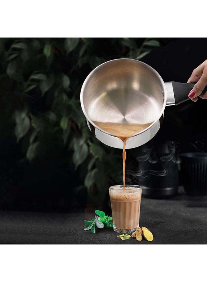 ميلتون قدر صوص/شاي من الفولاذ المقاوم للصدأ بقاعدة ساندويتش مع مقبض باكليت، 16 سم/1.6 لتر، فضي | آمن للاستخدام على الحث | آمن للاستخدام على اللهب | آمن للاستخدام على اللوحة الساخنة | آمن للغسالة الأطباق - Image 4