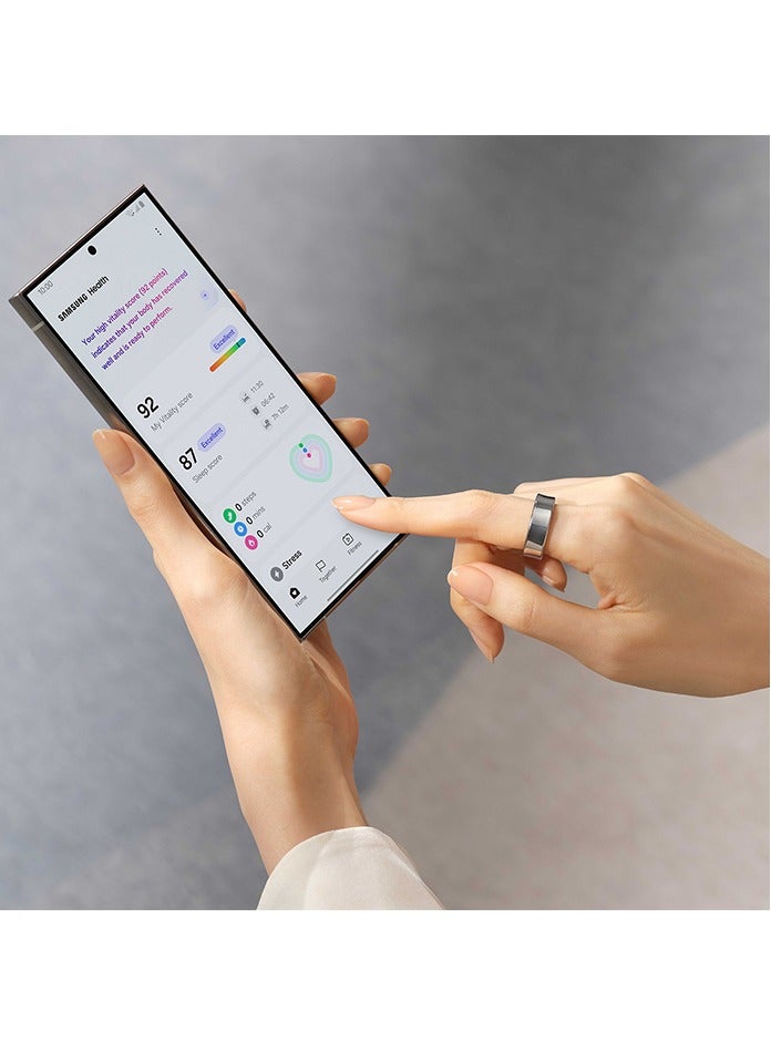 سامسونج Galaxy Ring Fitness Monitor Sleep Tracker AI Smart Ring Size 12 - Titanium Silver - Image 4