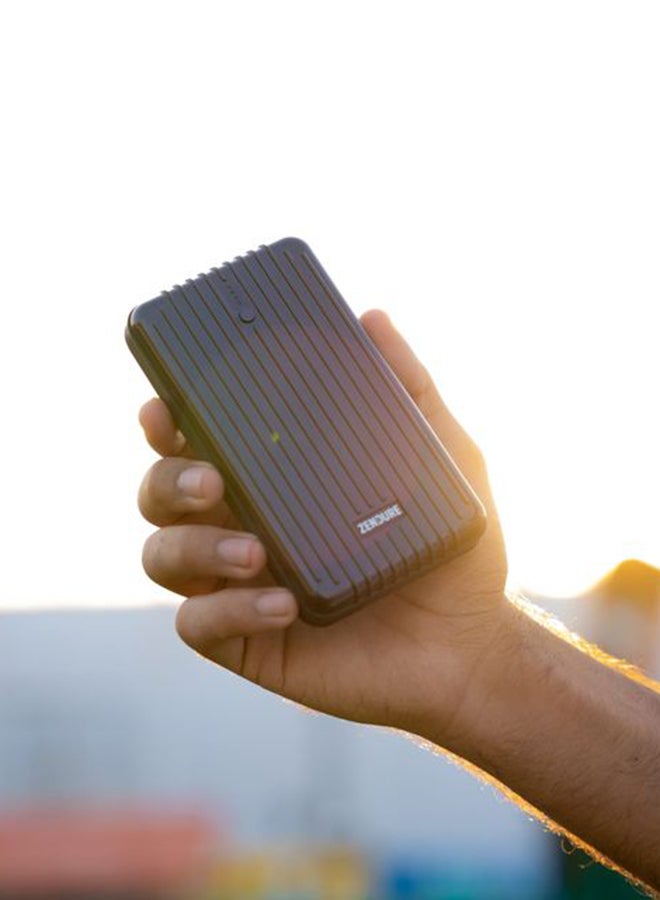 زينديور سوبرميني 20+ 20000mAh بطارية خارجية أسود مع شحن عبر USB-C Power Delivery – بحجم بطاقة الائتمان، 20W USB-C إدخال وإخراج، شحن سريع أثناء التنقل - Image 2