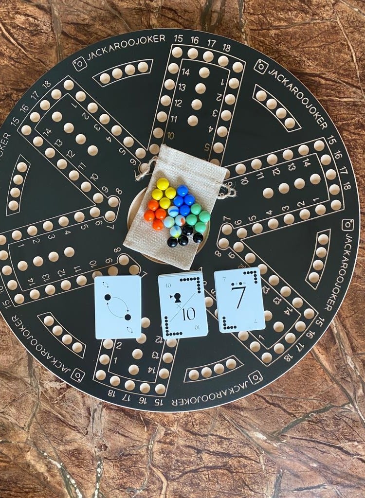 جاكارو جوكر Jackaroo board game with two sides for 4 and 6 players with glass marbles, playing cards and bag.  - Image 3