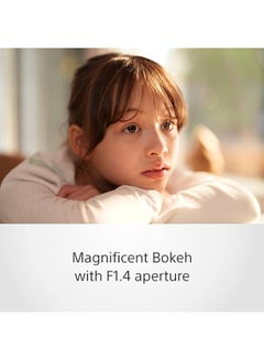 Sony E Mount FE 50 mm F1.4 GM Full Frame Lens (SEL50F14GM) | Lightweight & Compact | Beautiful Bokeh | Extraordinary Resolution Black  - Image 4