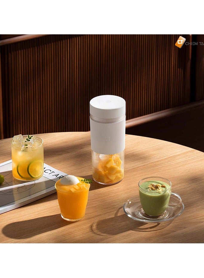 Xiaomi Mini Portable Blender Electric Fruit Juicer Machine 300L Type C Port Smoothie Blender, Portable Juicer Blender, High Quality Mini blender Juicer Machine 45 W ‎Mijia portable juicer White  - Image 4